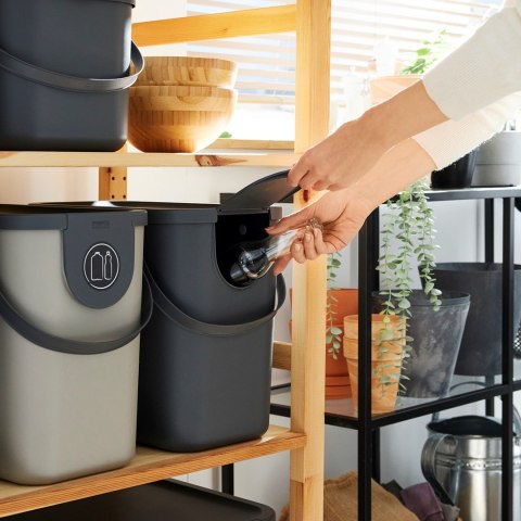 Rotho Rotho Pojemnik do segregacji odpadów 25L ALBULA cappuccino Rotho Rotho Pojemnik do segregacji odpadów 25L ALBULA cappuccino
